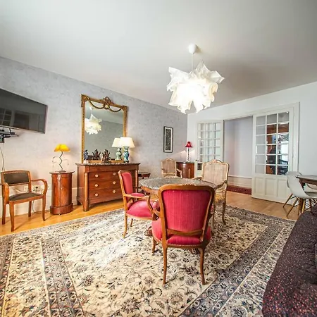 Apartment Le Grand Geromois - Spacious - Private Parking *